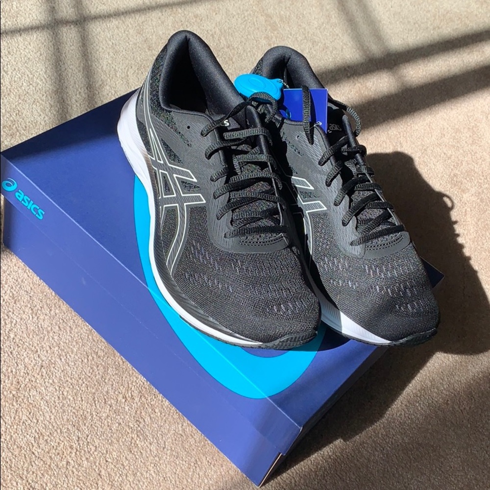 Men’s ASICS athletic shoes